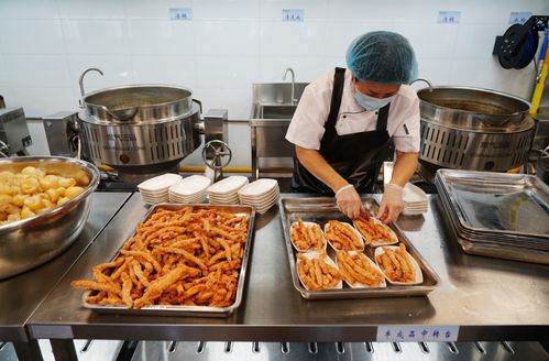 星級大廚 掌勺 學生餐 無錫國企入駐學校食堂,食品安全與美味并重